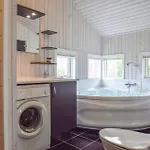 Three-bedroom In * Хамбл